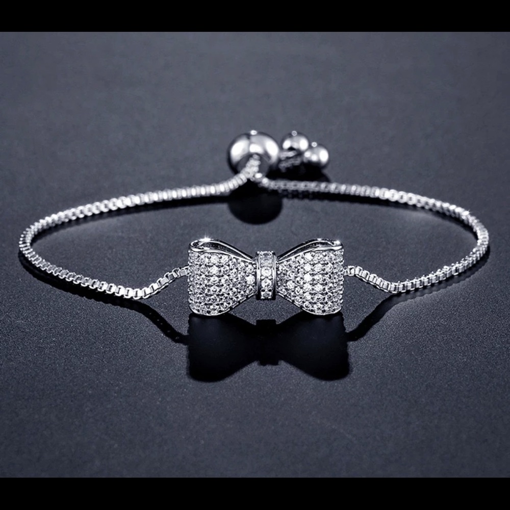 Bow design adjustable bracelet